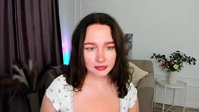 GlassOfLove online show from 09.27.25
