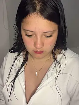 Snapshot of Miller_sweet chatting on 09.17.25 Miller sweet online show from 09.17.25