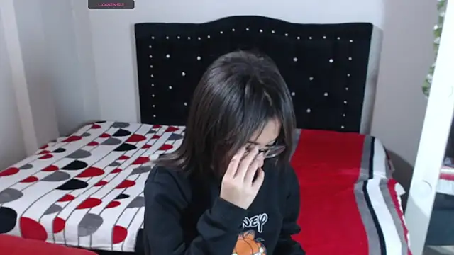 Snapshot of Coraline_Playful chatting on 10.15.25 Coraline Playful online show from 10.15.25