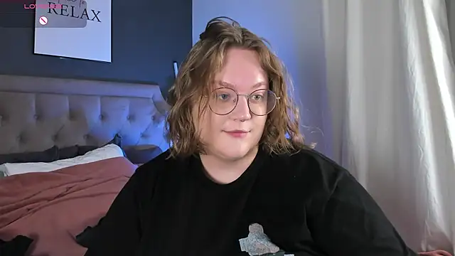 Snapshot of Alissa_S chatting on 10.08.25 Alissa S online show from 10.08.25