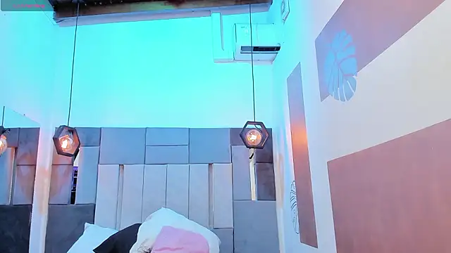 VictoriaDuart online show from 02.05.26