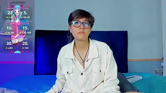 Snapshot of Tsuki_Maru chatting on 11.03.25 Tsuki Maru online show from 11.03.25