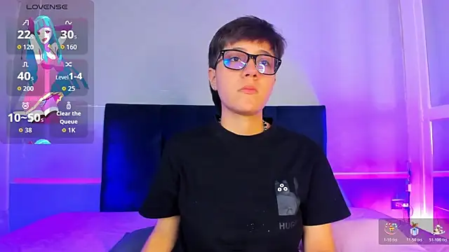 Snapshot of Tsuki_Maru chatting on 11.14.25 Tsuki Maru online show from 11.14.25