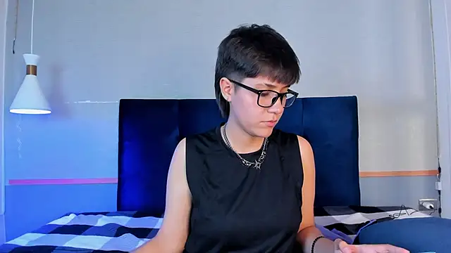 Snapshot of Tsuki_Maru chatting on 11.20.25 Tsuki Maru online show from 11.20.25