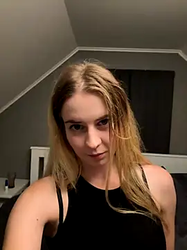 ellieen online show from 10.11.25