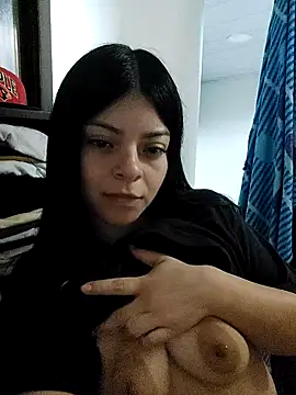 LunaJacobs online show from 10.05.25