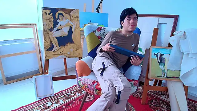 E R O S  online show from 10.08.25