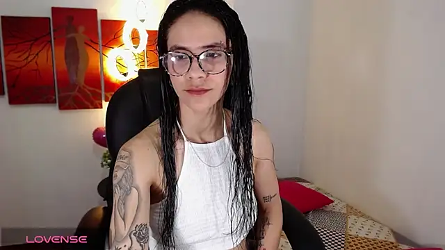 Snapshot of Ashley_olivares chatting on 09.27.25 Ashley olivares online show from 09.27.25