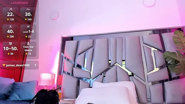  valeria saenz  online show from 10.18.25