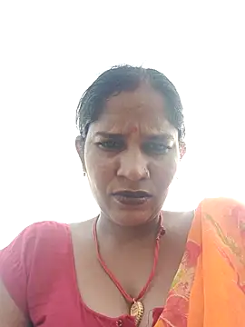 Snapshot of Hot_Seema83 chatting on 09.29.25 Hot Seema83 online show from 09.29.25