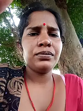 Snapshot of Hot_Seema83 chatting on 10.07.25 Hot Seema83 online show from 10.07.25