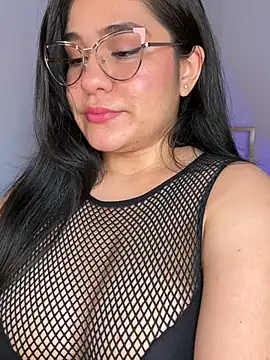 nicole steele online show from 07.08.26