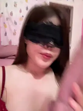 Snapshot of ZinzinLy chatting on 03.15.26 ZinzinLy online show from 03.15.26