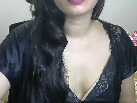 Snapshot of SexyNeylar chatting on 10.20.25 SexyNeylar online show from 10.20.25