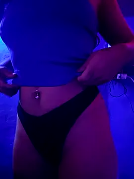 Snapshot of mamasitapetite chatting on 10.16.25 mamasitapetite online show from 10.16.25