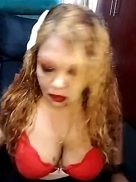 Snapshot of hemilynthomas2467 chatting on 12.20.25 hemilynthomas2467 online show from 12.20.25