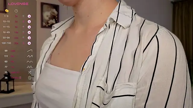 JuliannaWenger online show from 09.14.25