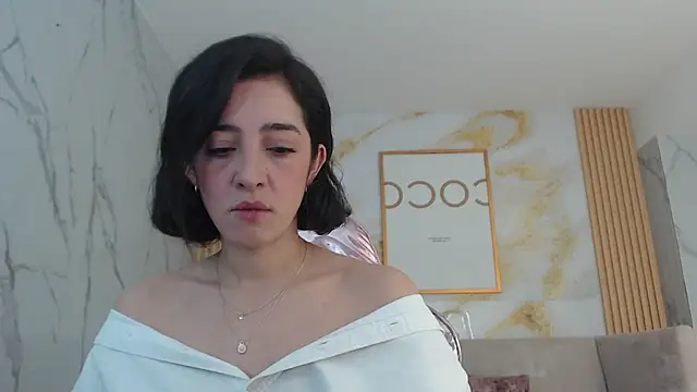 Snapshot of sara_lopez_s chatting on 10.03.25 sara lopez s online show from 10.03.25