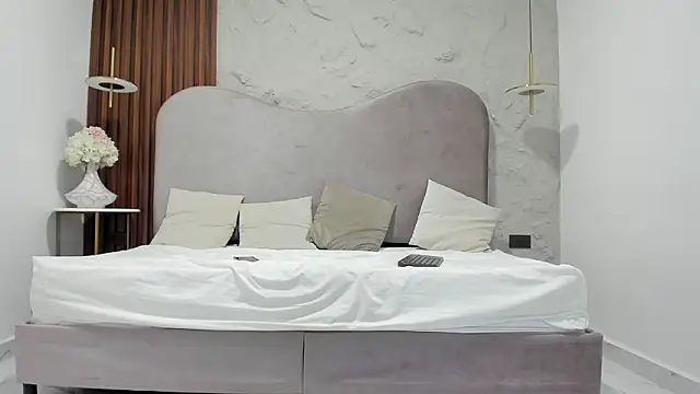 PamelaBonnet mml online show from 02.25.26