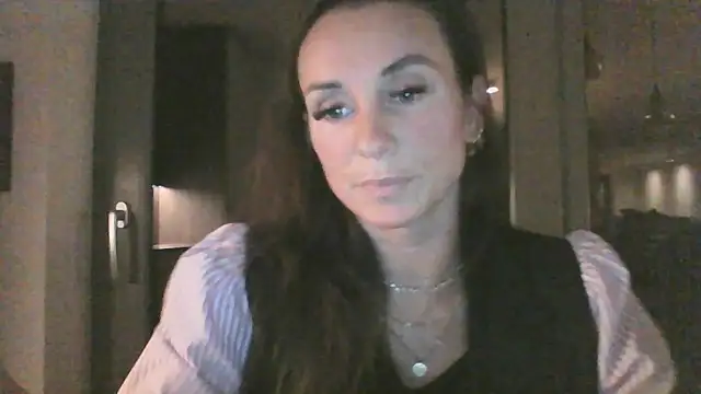 Snapshot of Justnani001 chatting on 10.06.25 Justnani001 online show from 10.06.25