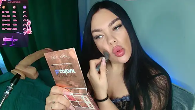 Snapshot of katerine_Monroe chatting on 10.04.25 katerine Monroe online show from 10.04.25