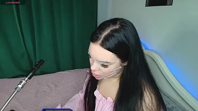 Snapshot of katerine_Monroe chatting on 10.07.25 katerine Monroe online show from 10.07.25