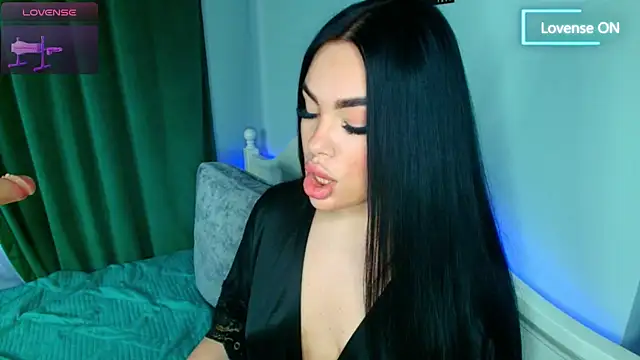Snapshot of katerine_Monroe chatting on 10.18.25 katerine Monroe online show from 10.18.25