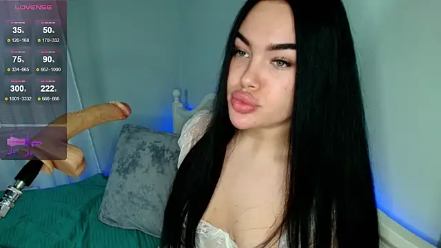 Snapshot of katerine_Monroe chatting on 12.04.25 katerine Monroe online show from 12.04.25