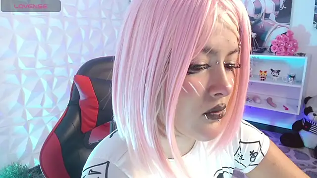 Snapshot of lil_candy77 chatting on 04.14.26 lil candy77 online show from 04.14.26