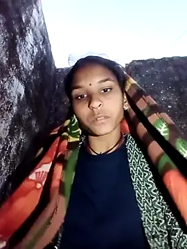 Idhika Jha online show from 11.28.25