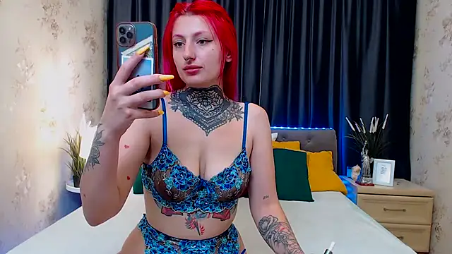 Nina Blum  online show from 09.18.25