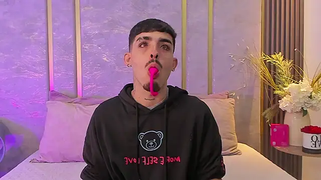 NikoStone  online show from 09.10.25