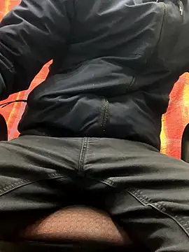 Snapshot of bmwe71 chatting on 01.07.26 bmwe71 online show from 01.07.26