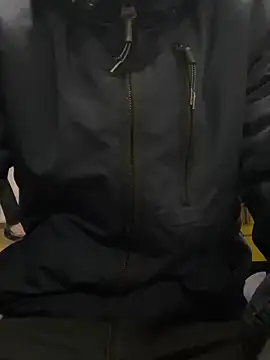 Snapshot of bmwe71 chatting on 02.10.26 bmwe71 online show from 02.10.26