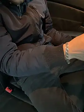 Snapshot of bmwe71 chatting on 02.12.26 bmwe71 online show from 02.12.26