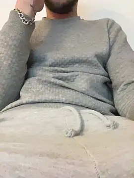 Snapshot of bmwe71 chatting on 02.25.26 bmwe71 online show from 02.25.26