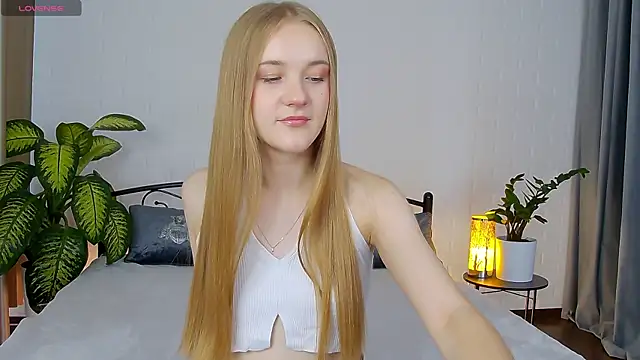 KumiKruz online show from 09.12.25