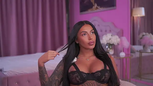 AishaaDevoe online show from 04.17.26