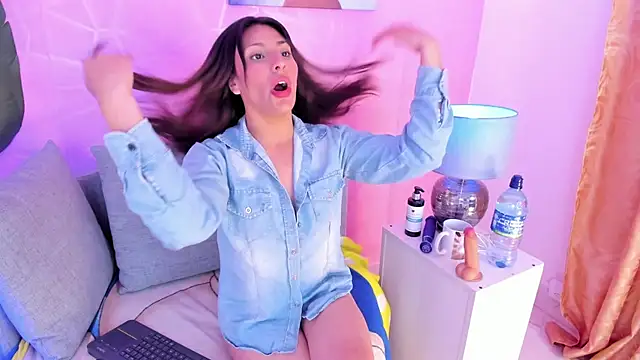 angelica cute12 online show from 11.21.25