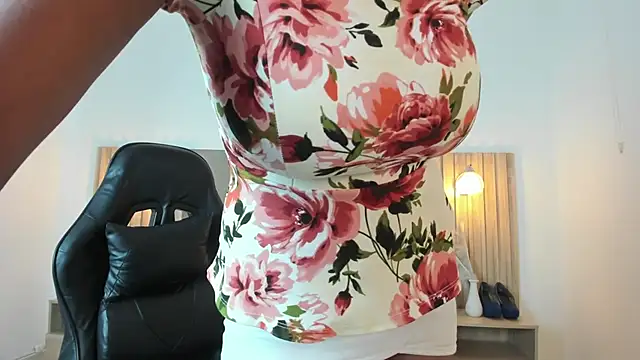 coral15  online show from 11.08.25