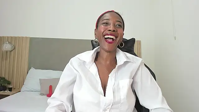 coral15  online show from 11.15.25