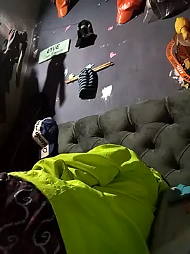 Snapshot of hairy_mannn chatting on 11.26.25 hairy mannn online show from 11.26.25