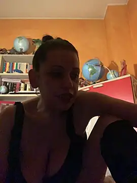 Snapshot of maripocita79 chatting on 05.19.26 maripocita79 online show from 05.19.26