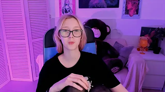 RubyBennett online show from 09.11.25