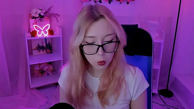 RubyBennett online show from 09.13.25
