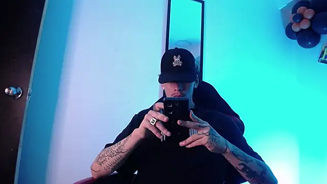 Anhonymus  online show from 10.15.25