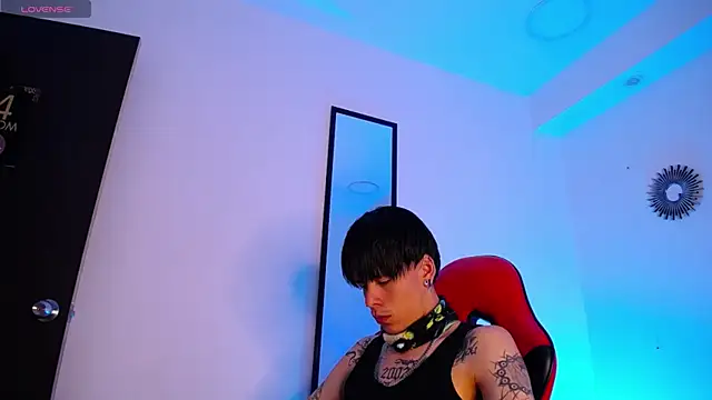 Anhonymus  online show from 11.13.25