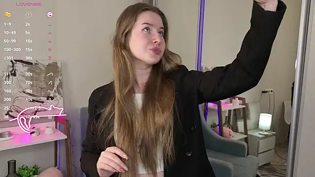 JenLottie online show from 10.06.25