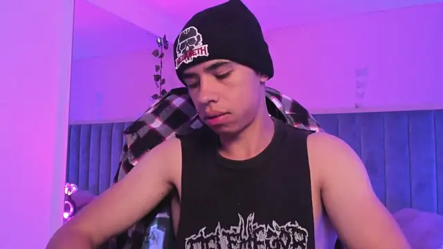 Muscle Scott online show from 11.15.25