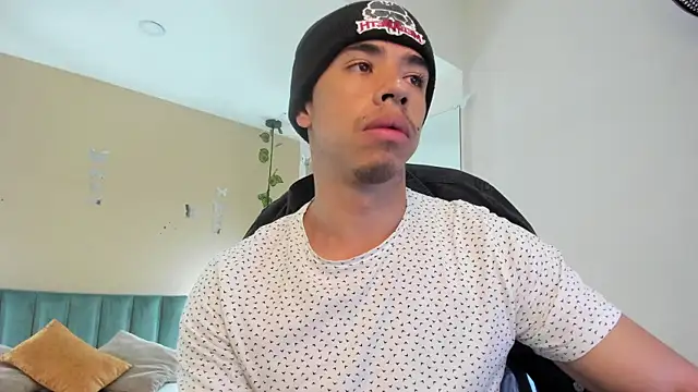 Muscle Scott online show from 12.19.25